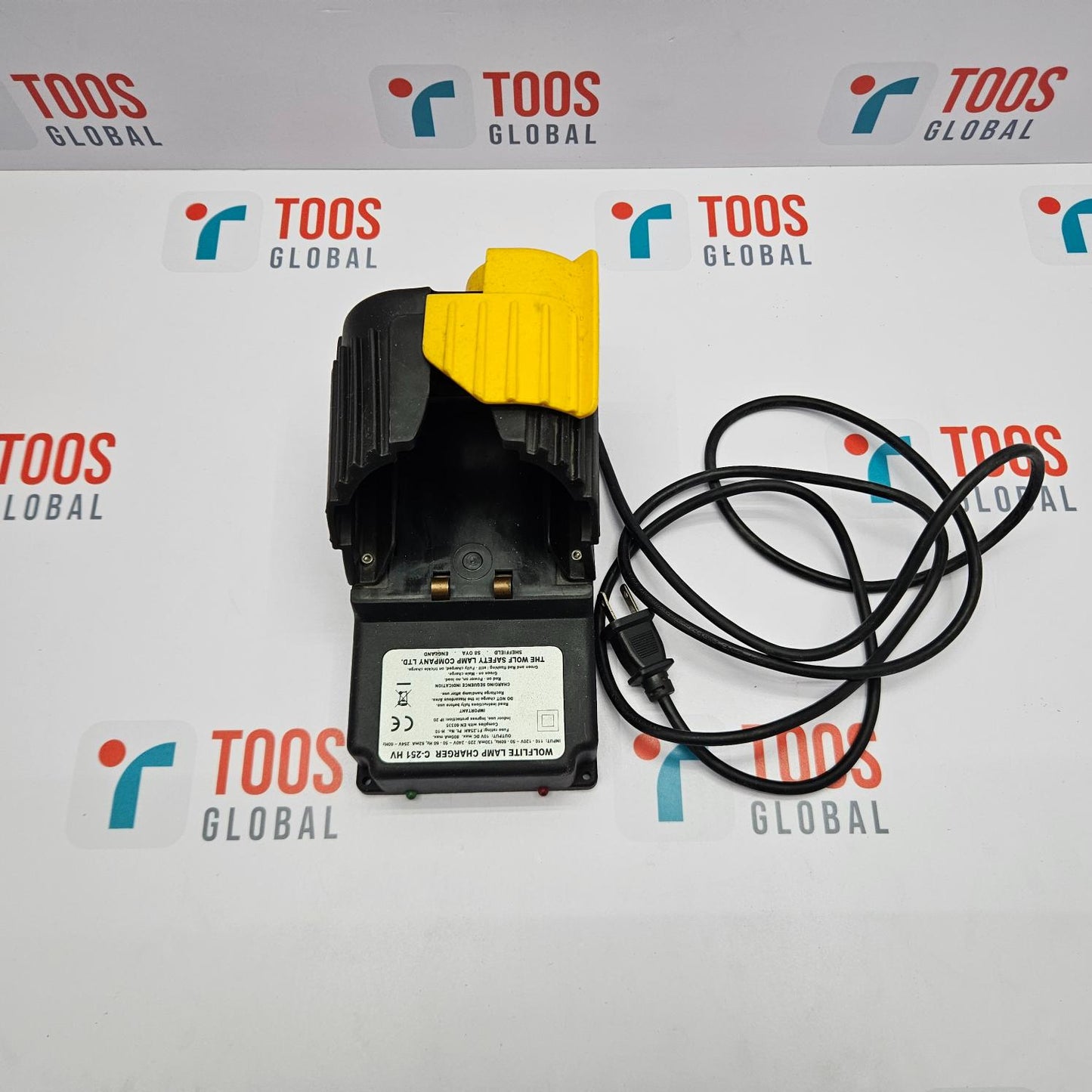 THE WOLF SAFETY LAMP COMPANY WOLFLITE LAMP CHARGER C-251HV