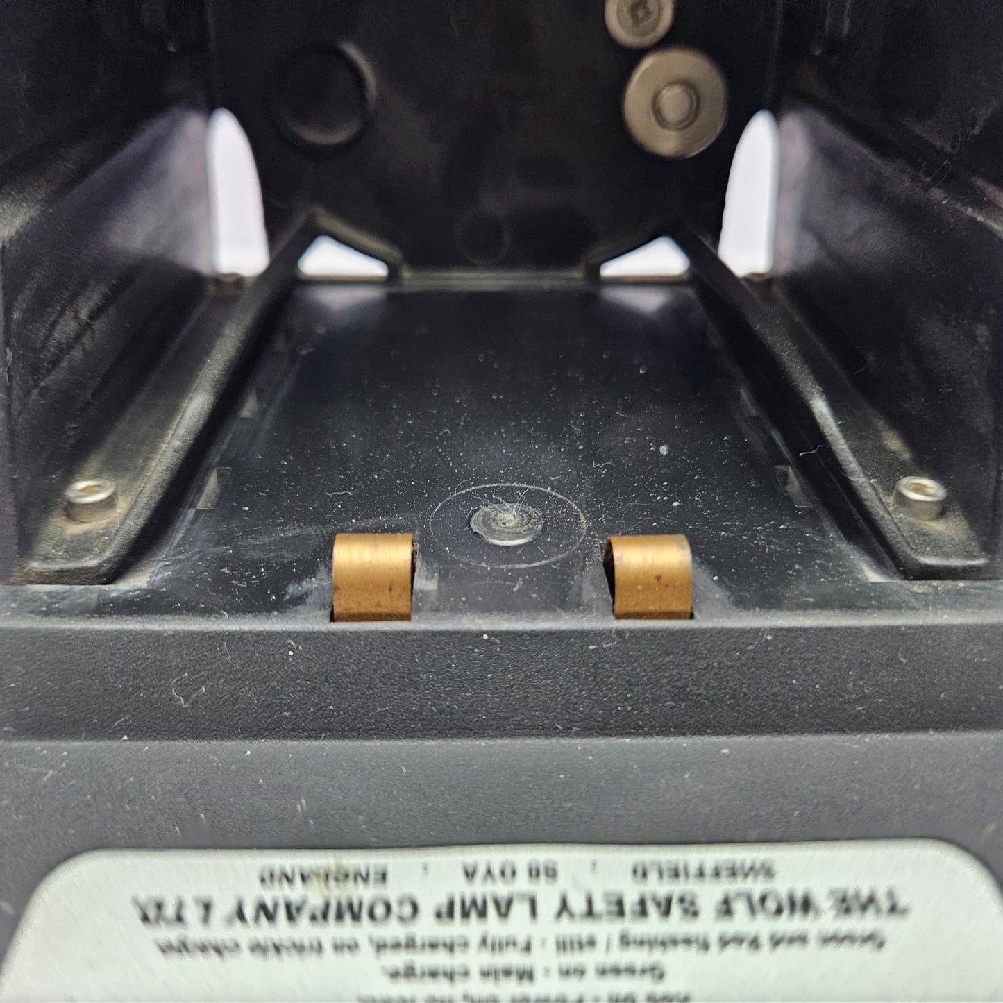 THE WOLF SAFETY LAMP COMPANY WOLFLITE LAMP CHARGER C-251HV