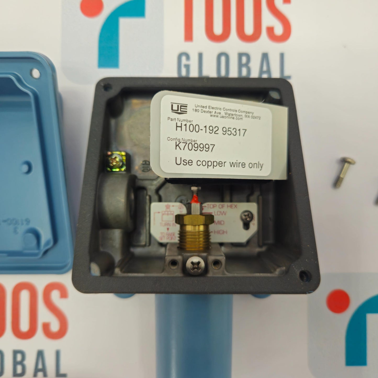 UNITED ELECTRIC H100-192 95317 DIFFERENTIAL PRESSURE SWITCH on a background featuring 'Tools Global' branding.