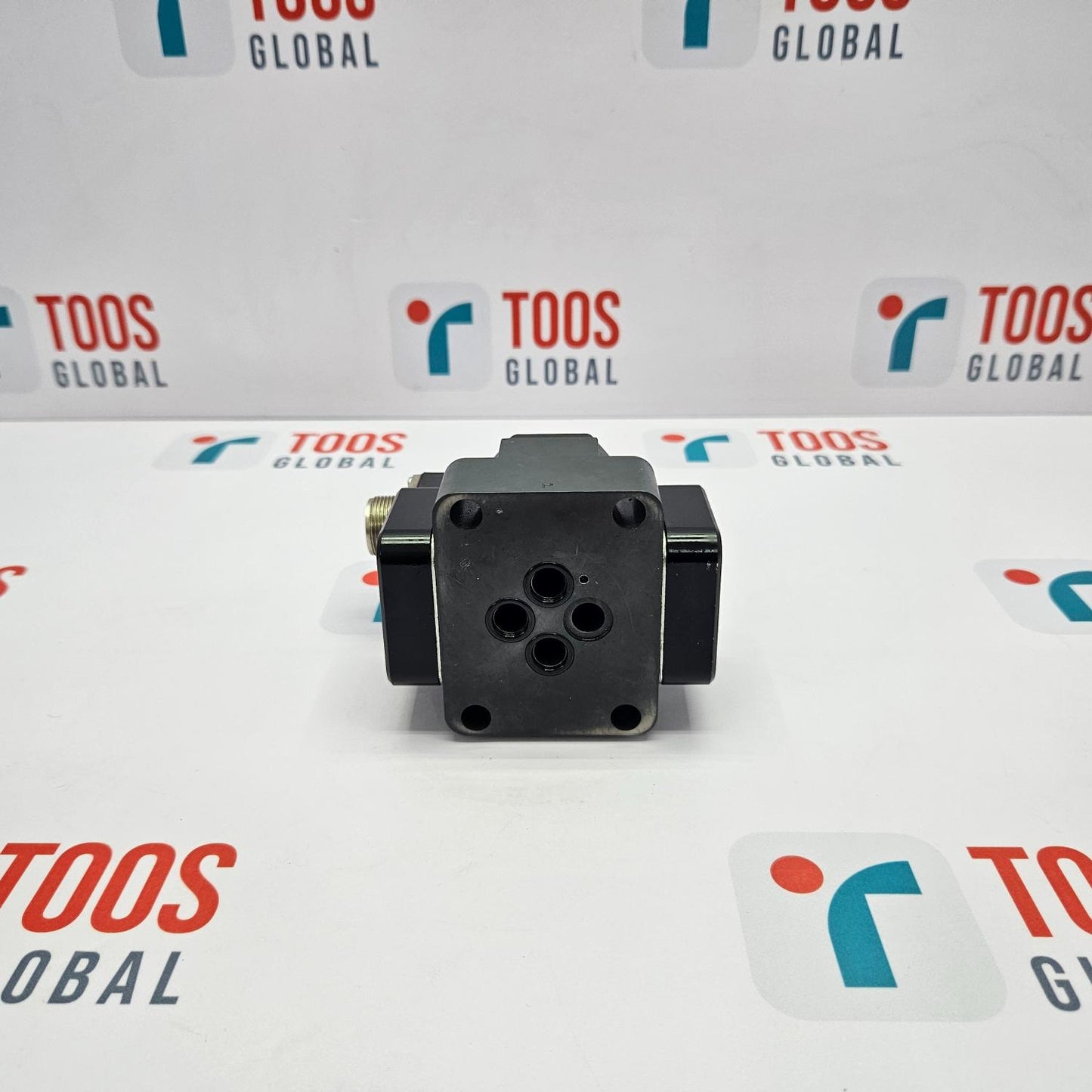 Ultra Moog 4693-251-000 Servo Valve