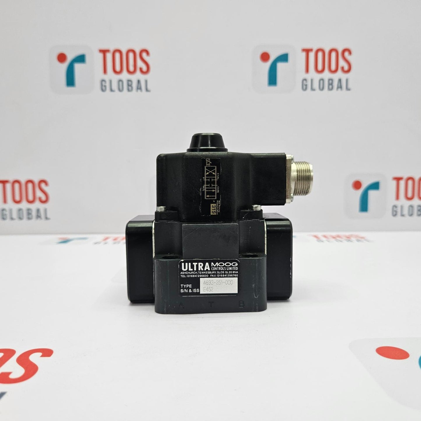 Ultra Moog 4693-251-000 Servo Valve