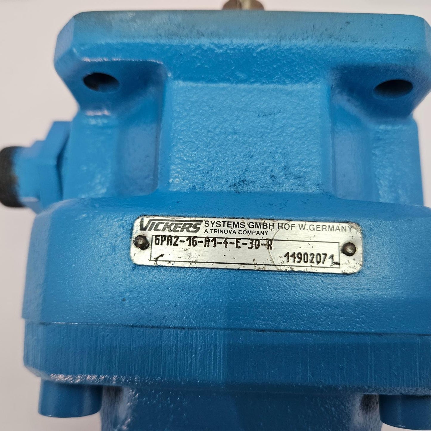 Vickers GPA2-16-A1-4-E-30-R Hydraulic Double Internal Gear Pump