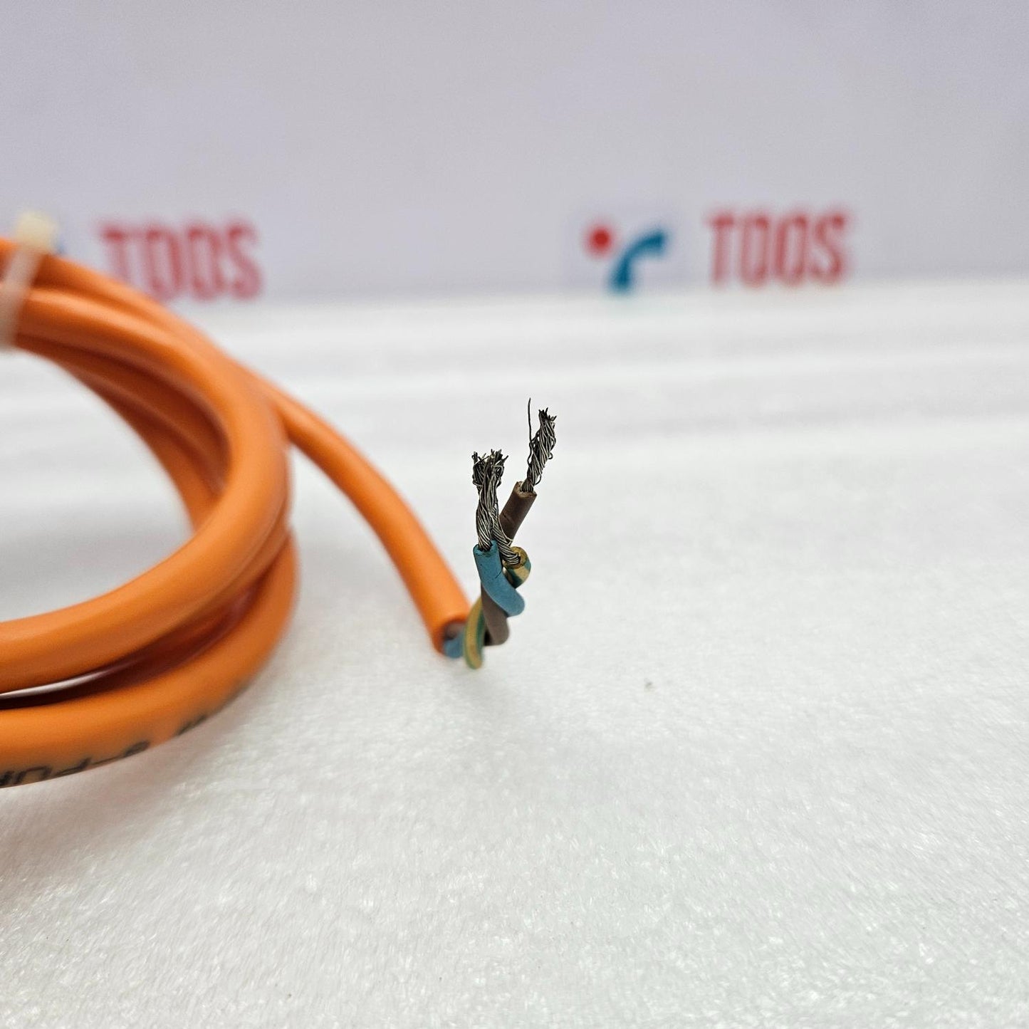Wandfluh AM4Z60B-M28-H1 Hydraulic Valve SIN45V-G24-M28
