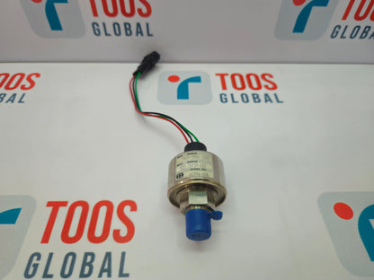 YORK INTERNATIONAL 325-25927-600 OIL PRESSURE TRANSDUCER KIT Mechanical component with wires on a TOOS GLOBAL branded background